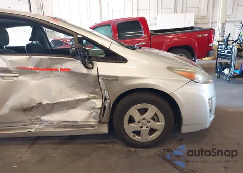 2011 Toyota Prius Two z USA, uszkodzony, nr VIN JTDKN3DU6B1476551